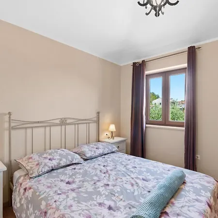 וילה Anteva *